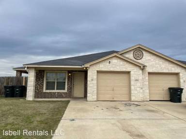 Main picture of 4504 Cambridge Dr