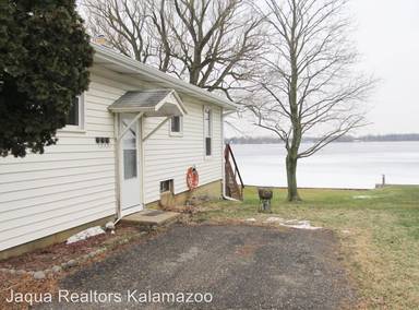 Main picture of 7230 N Indian Lake Dr