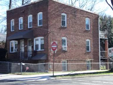 Main picture of 4601 Blaine St NE