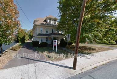 Main picture of 477 E Main St