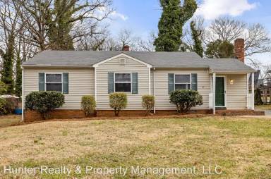 Main picture of 533 S Westview Dr