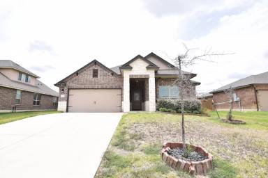 Main picture of 2518 Bargello St