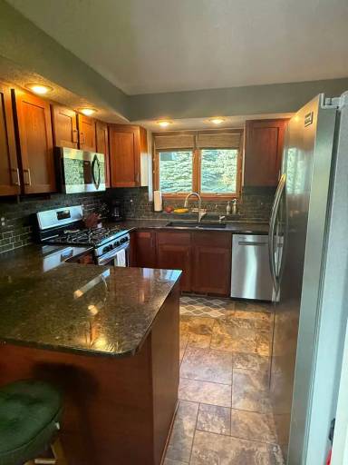 Main picture of 142 Delft Dr