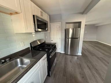Main picture of 5439 Windsor Ave