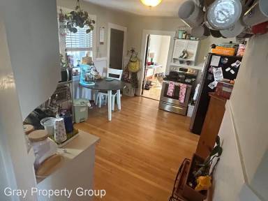 Main picture of 135 Brook St