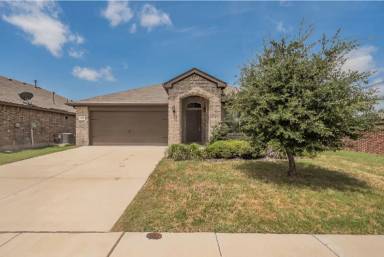 Main picture of 7325 Wavecrest Way