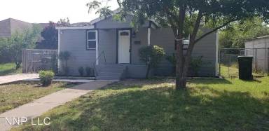 Main picture of 535 Helen St