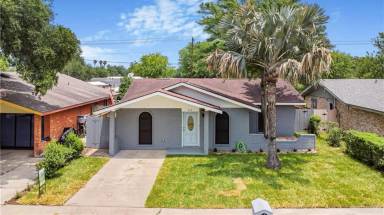 Main picture of 219 E Vine Ave