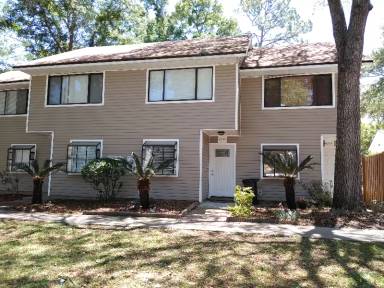 Main picture of 6211 SW 8th Pl