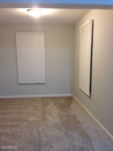 Main picture of 6 White Laurel Ct