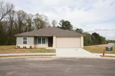 Main picture of 3140 Ted Craig Dr
