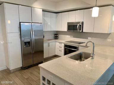 Main picture of Nine At Mary Brickell Village