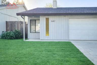 Main picture of 5457 E Knoll Dr