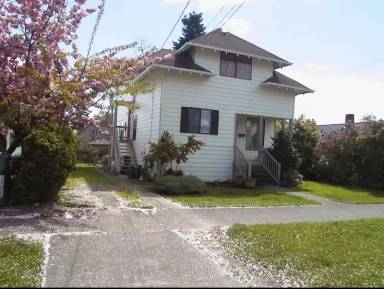 Main picture of 2413 NW 64th St