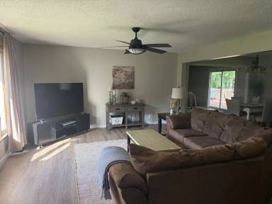 Main picture of 112 Cottonwood Dr
