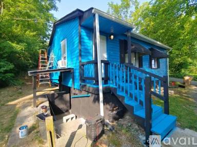 Main picture of 2413 Whites Creek Pike