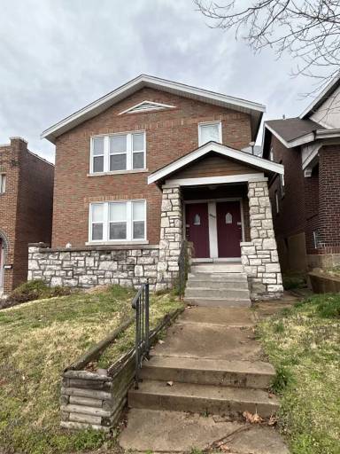 Main picture of 3909 Tholozan Ave
