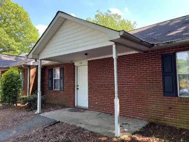 Main picture of 919 Oak St