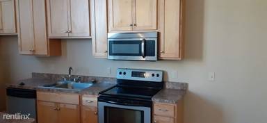 Main picture of 11 Fremont St