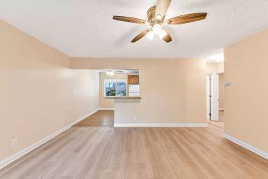 Main picture of 1906 N 18th St