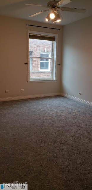 Main picture of 5111 N Kenmore Ave