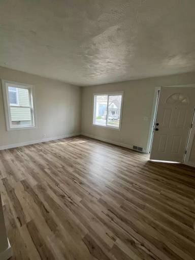 Main picture of 3323 N 40th St