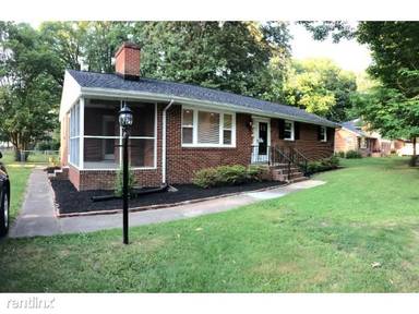 Main picture of 1102 Oakwood Dr