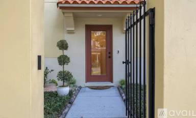 Main picture of 3010 W Stovall St