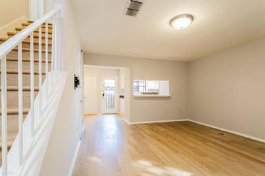 Main picture of 828 Banister Ln