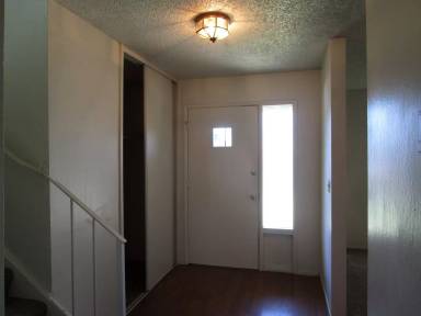 Main picture of 404 Coot Ln