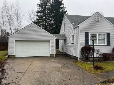 Main picture of 1914 Churchill Rd