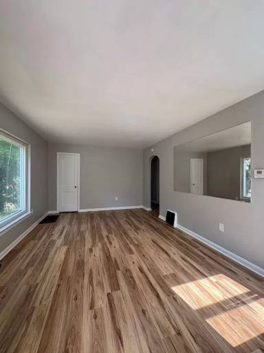 Main picture of 1299 Orlando Ave