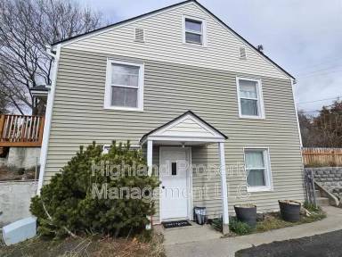 Main picture of 1160 NE Lake St