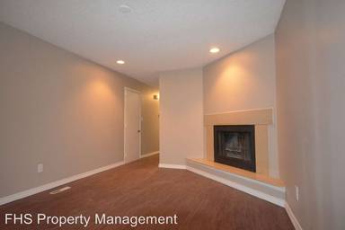 Main picture of 606 W Edgewood St