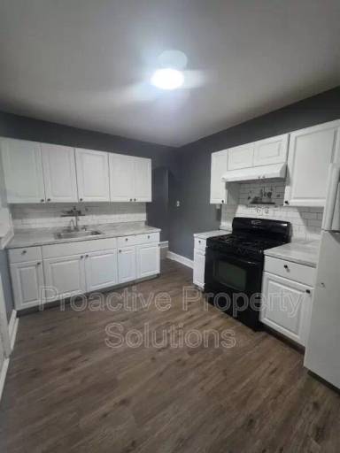 Main picture of 532 Alder St