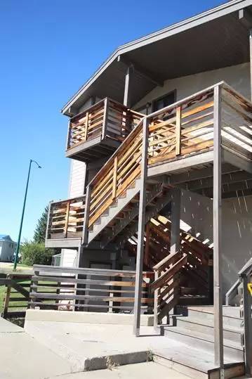 Main picture of 215 S 18th Ave