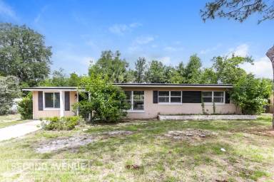 Main picture of 8645 Samona Dr W