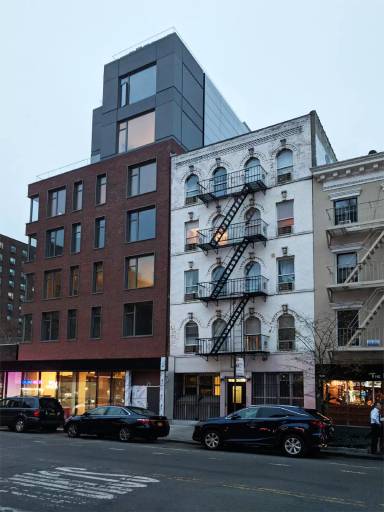 Main picture of 220 Avenue A