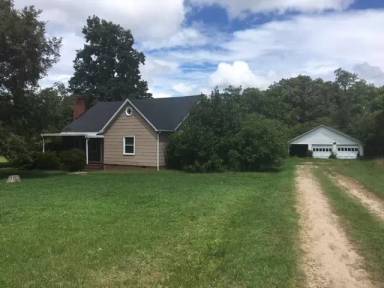 Main picture of 812 McLain Rd