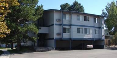 Main picture of 3735 E La Salle St