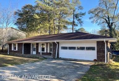 Main picture of 759 S Carter Dr