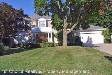 Main picture of 39286 E Royal Doulton Blvd