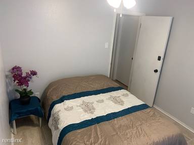 Main picture of 12812 La Cueva Ln NE