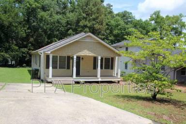 Main picture of 2408 Francis St
