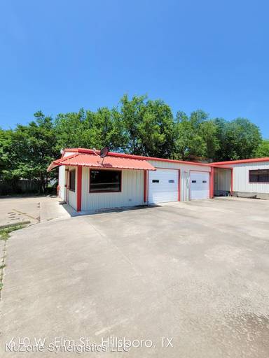 Main picture of 610 W Elm St