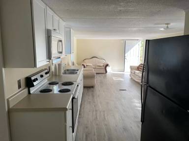 Main picture of 516 W 9th St