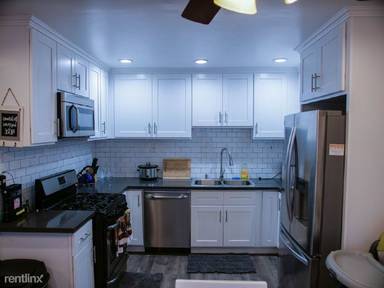 Main picture of 81 Northfield St