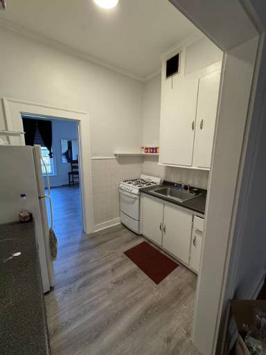 Main picture of 221 Lancaster St