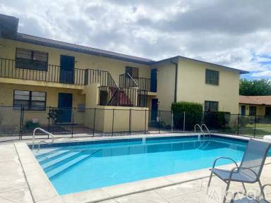 Main picture of 1104 SE 8th St