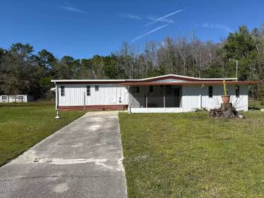 Main picture of 8019 W Grove St